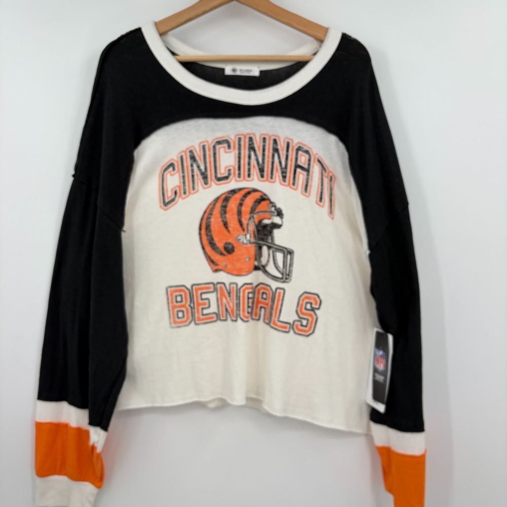 NEW Cincinnati‎ Bengals Shirt Womens XXL Distressed T-Shirt Licensed NFL